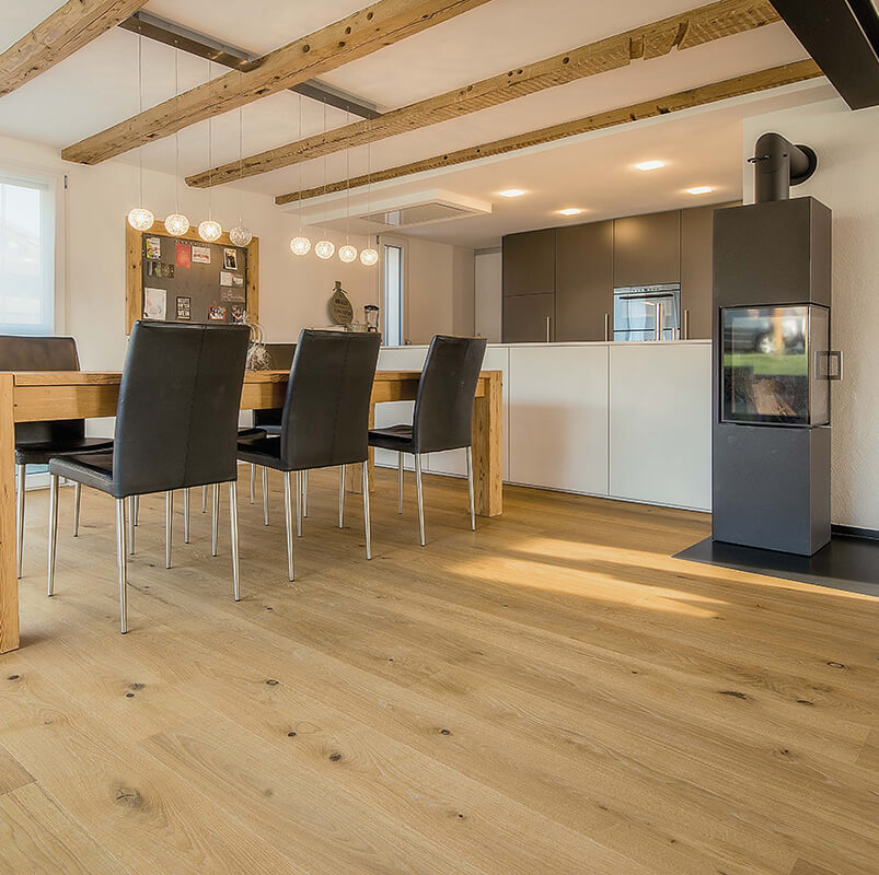 Parkett Berg & Berg, Landhausdiele, Eiche Swiss Special, geölt weiss