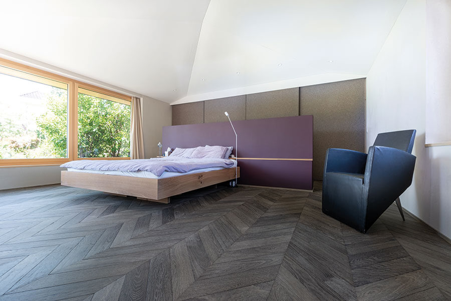 Parkett Nova Antica Club, Fischgrat aus franz. Eiche, werkgeölt bois flottant