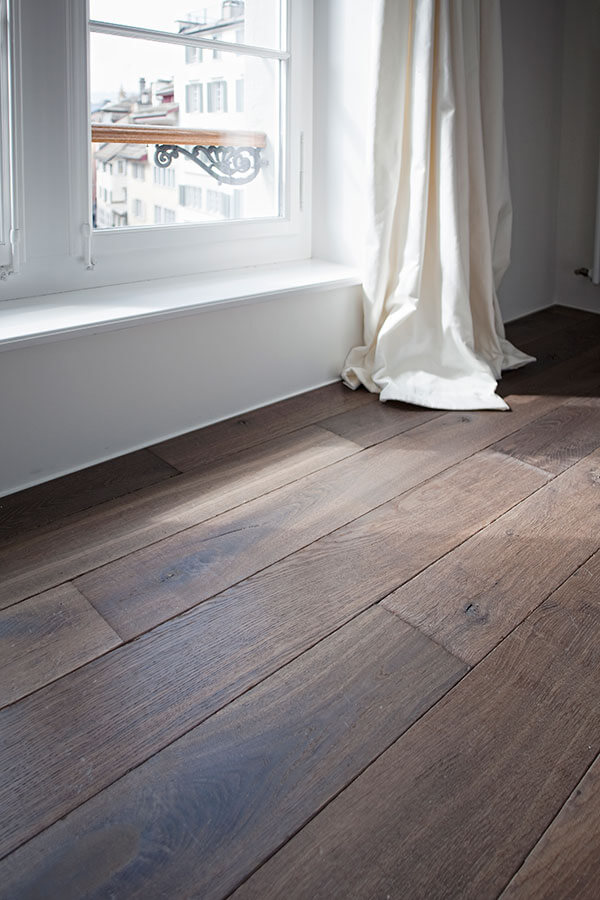 Parkett Nova Antica Le Base, Massivholzdiele aus franz. Eiche Base fumé, Route 66, gealtert