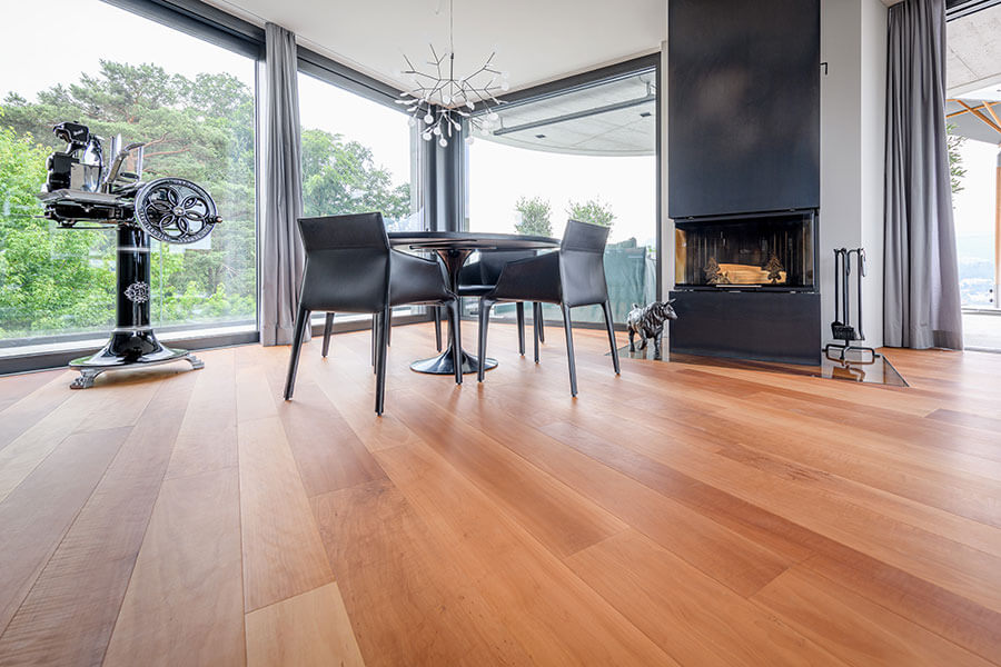 Parkett Ponte Vecchio, Landhausdiele 3-Schicht, Birnbaum europ. gedämpft, lebhaft, geölt natur