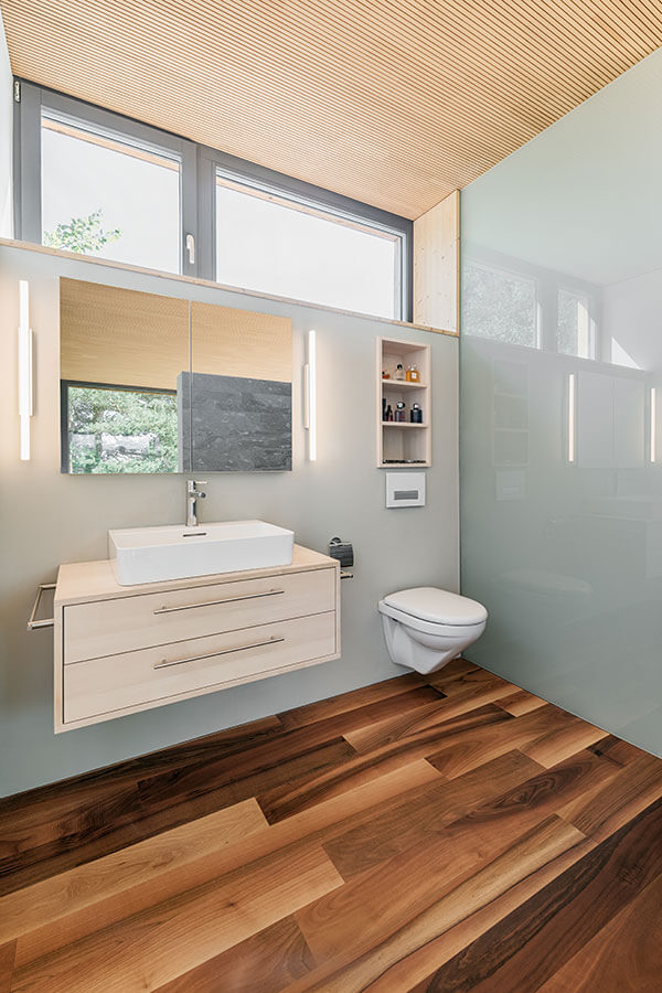 Parkett Ponte Vecchio, Landhausdiele 3-Schicht, Nussbaum europ., lebhaft, geölt natur